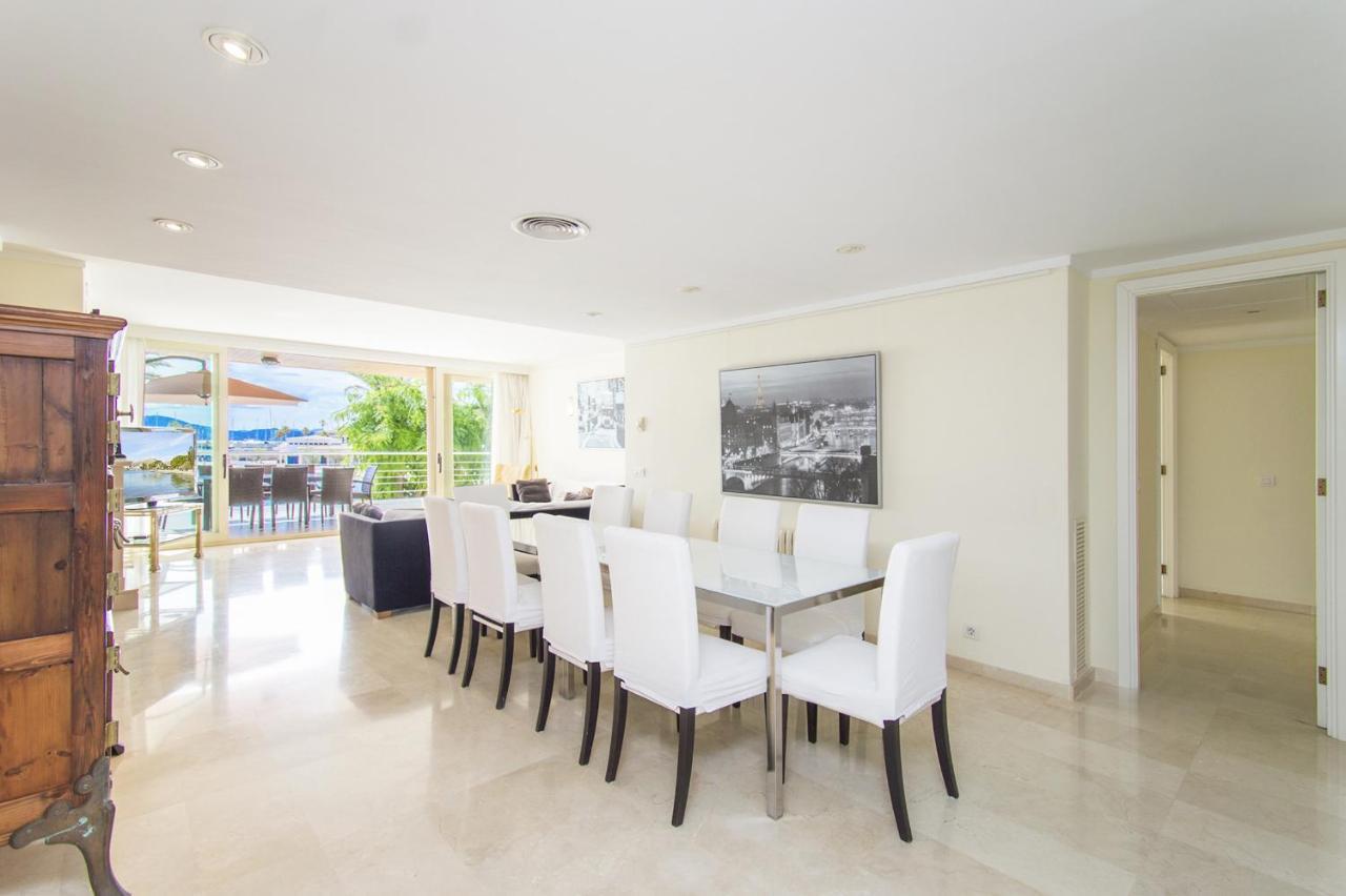 Seafront Ap Acuario Apartment *